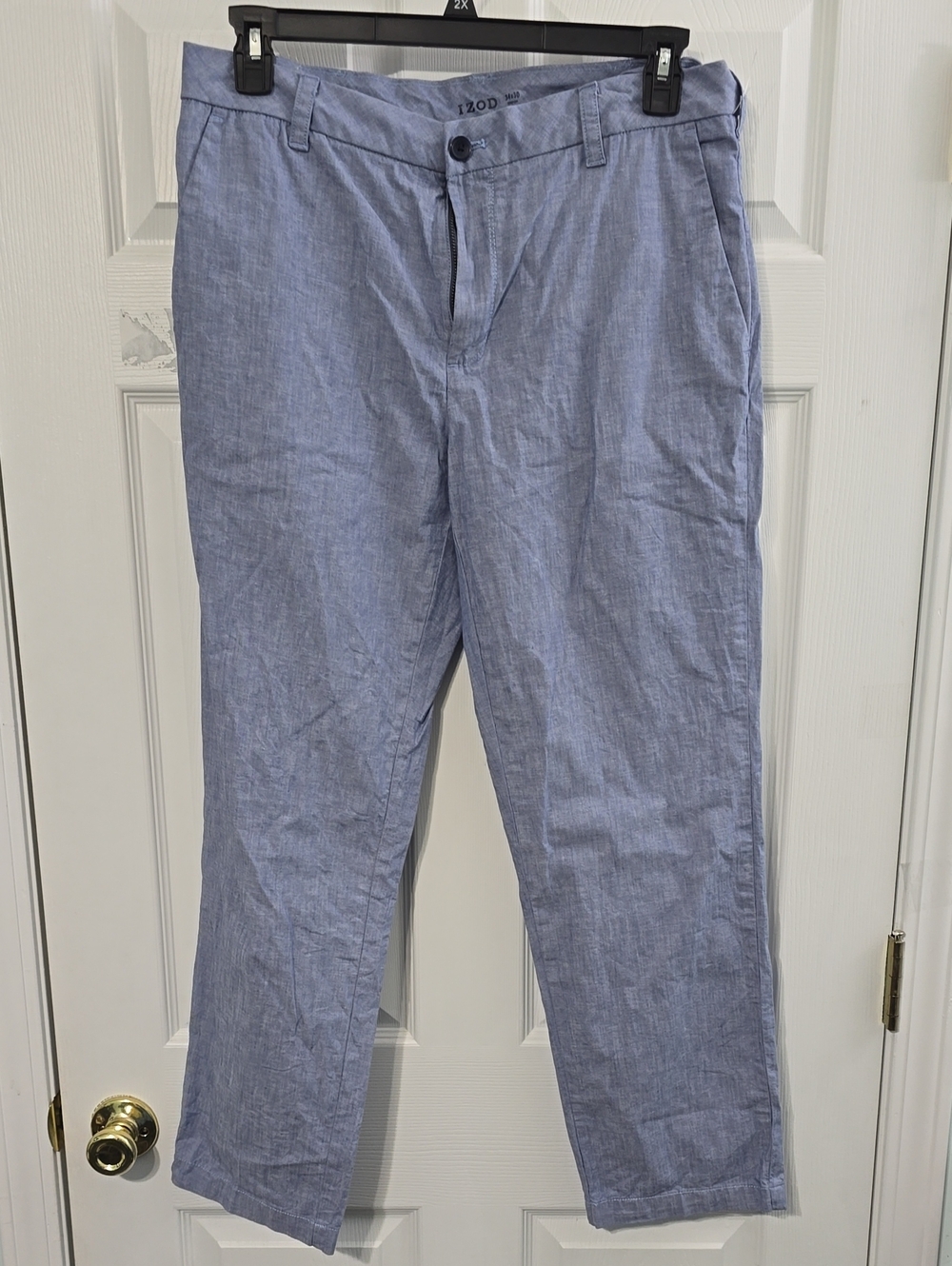 Izod Men's Light Blue Chambray Chinos